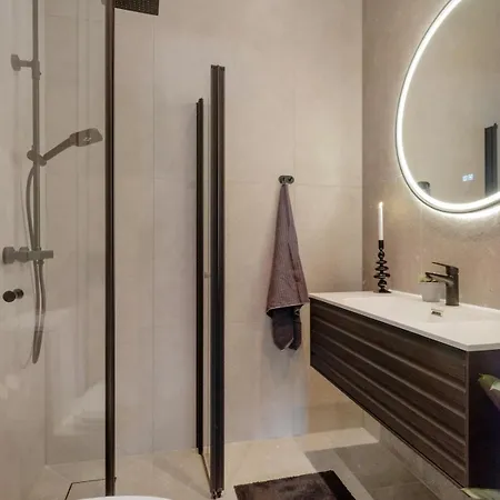 3ff - Newly Renovated In The Middle Of The Centre Apartamento